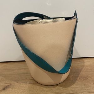 Danse Lente Women's Lorna Bucket Bag